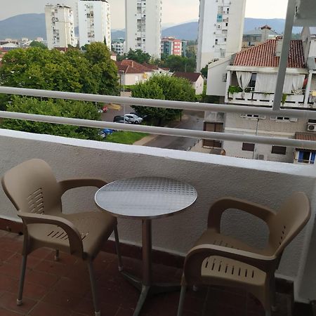 Apartamento Apartman Senka 2 Podgorica Exterior foto