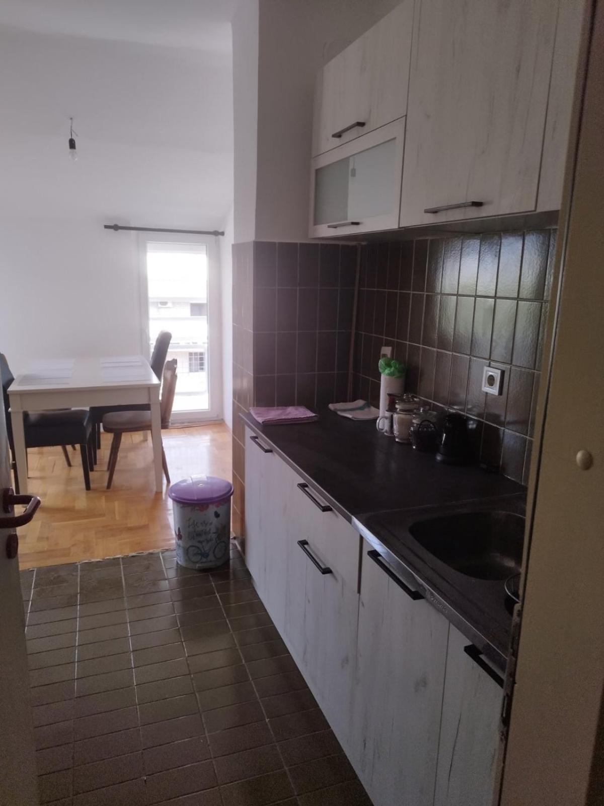 Apartamento Apartman Senka 2 Podgorica Exterior foto